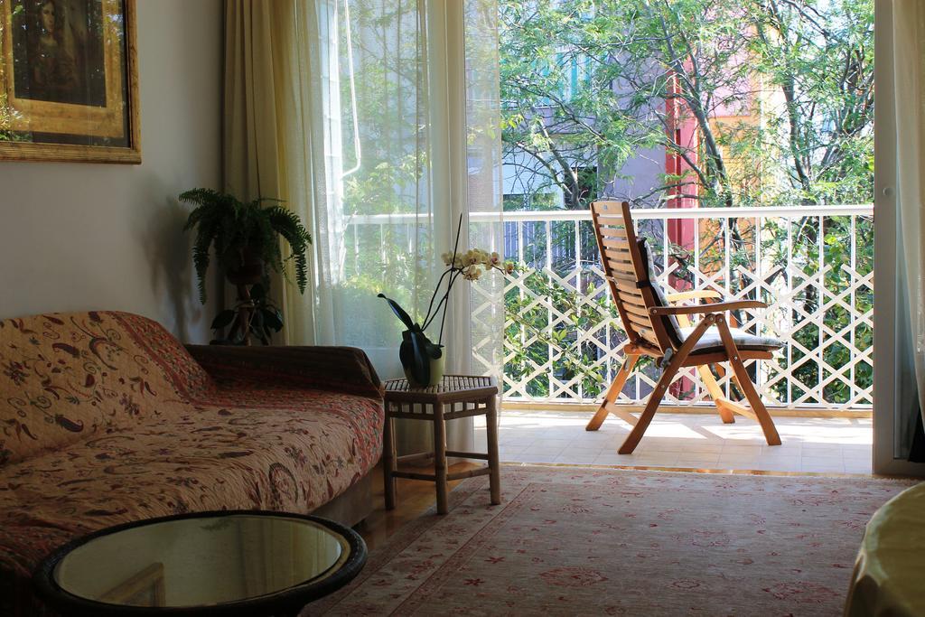 Bianca Beach Apartments Сплит Экстерьер фото